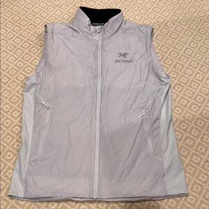 Arc'teryx Men's Light Gray Vest